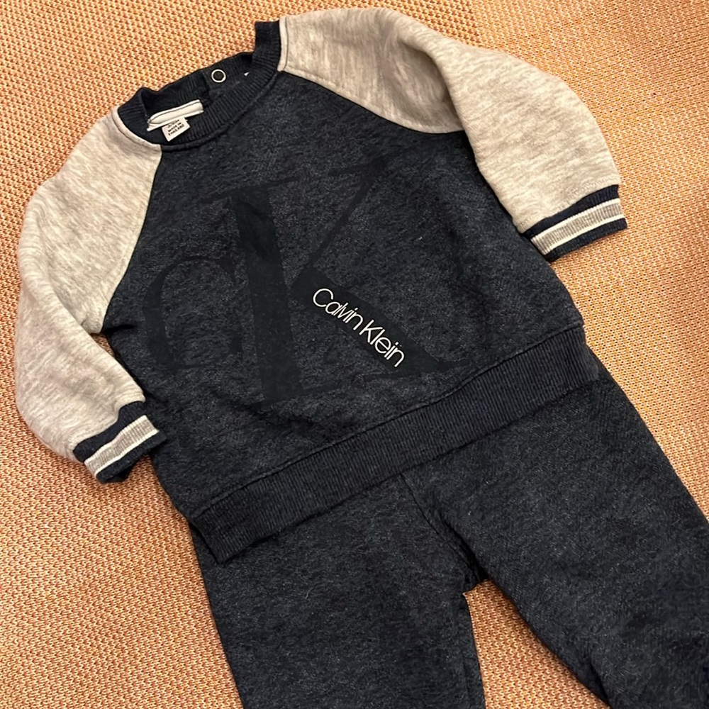 〰️ cozy baby Calvin Klein set 〰️